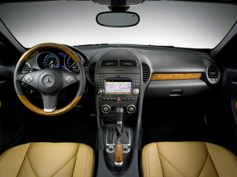  Mercedes-Benz SLK350 2009 года  (фото 15 из 28)